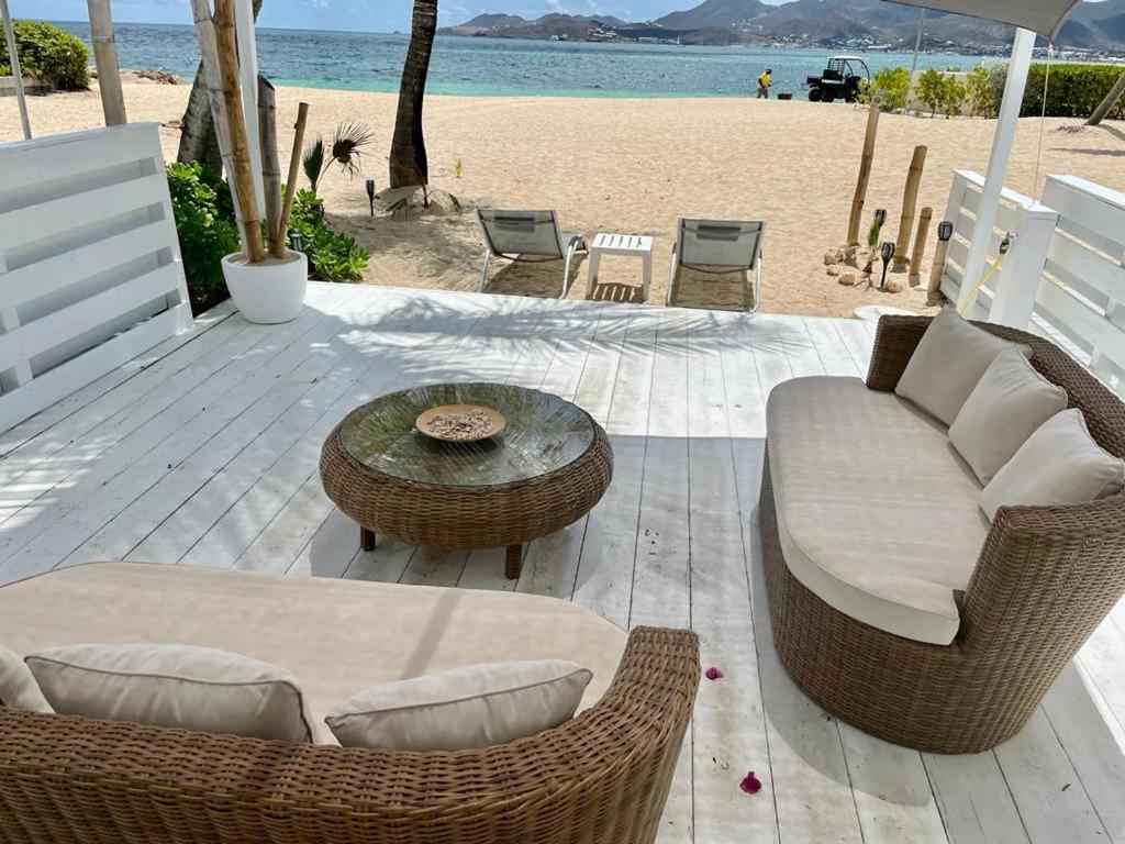 Villa Cocoon Sur La Plage Sandy Ground Exterior photo